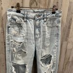 American Eagle  Light Wash Destroyed Strigid Mom Jeans High Rise Womens  2 Short Photo 1
