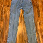 Guess Classic Fit Narrow Leg Woman Size 30 Jeans. 2246 Photo 1