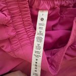 Lululemon  Hotty Hot 2.5" Shorts Photo 2