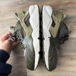 Nike  Air Huarache Women’s 8.5 Khaki Olive Green Retro Sneakers Photo 4