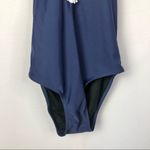 NEW Boutique Navy V Photo 4