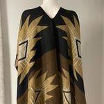 New Women’s Fall Cover up size One size New tags
Very spacious and comfy! Brown Photo 5