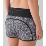 Lululemon Run Times Short 4" Miss Mosaic Black White Size 8 Photo 0