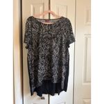 Vince Camuto Mixed Media Oversized Top – Size XL – Black & White – Flowy & Chic Photo 2