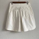 Athleta Farallon Midi Shorts In Magnolia White Women's Size S Photo 3