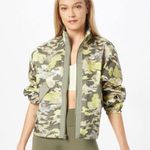 NWT Women's Jackets & Coats Nike Oversized Sportswear Photo 1