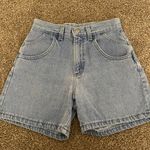 Lee Jean Shorts Photo 0