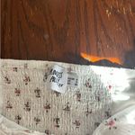 Princess Polly white floral tie front crop top size 2 100% cotton Photo 3