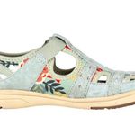 Earth Origins  dusty green Effie comfort sandals Photo 1