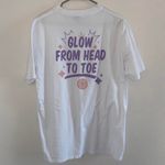 Monat White “Glow From Head To Toe” T Photo 3