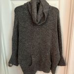 American Eagle Sweater Photo 0