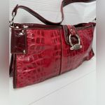 M.C Red Crocodile Pattern Handbag Photo 4