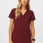 FIGS  Burgundy Casma Three-Pocket Scrub Top Size XS Photo 0