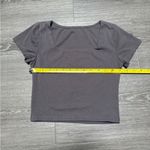 gray scoop neck cropped blank tee shirt Photo 1