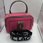 Karl Lagerfeld COPY - PARIS
Simone pink Crossbody Bag $228 Photo 3
