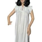 Vintage little Barbizon nightgown cream & embroidered flowers with lace size 6 Photo 0