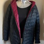 Women's Reversible Black and Maroon Quilted Hoodie Jacket Size XXL Photo 0