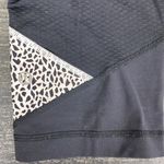 Lululemon Black Animal Print Mid Rise Capri Legging Pants 12 Photo 4