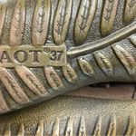 Naot Matai mary Jane style‎ shoes brown & gold leather size 37 Photo 5