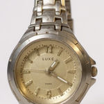 Luxe Swiss Quartz Women's Silver Tone Analog Watch Elegant Timepiece Photo 0