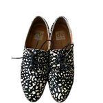 DV Dolce Vita Animal Print Calf Hair Oxford Leather Flats Beige Brown Lace Up 6 Black Photo 2