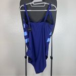 Chic Navy and Light Blue One Photo 3