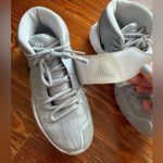 Nike  Women’s Basketball Shoes Photo 5