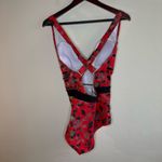 Modcloth  The Gilda Red Floral One-Piece Swimsuit Size Large Photo 8