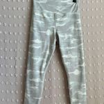 Athleta Elation Camo 7/8 Tight S Gray White Cami Photo 0