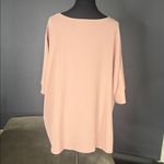 Women’s Dusty Pink V Photo 3