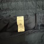 Lululemon  LR 2.5" Navy Hotty Hot Shorts Photo 2