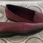 Clarks Womens Haydn Gloss Purple Comfort Slip-on Loafer Shoe Size 8 Photo 12