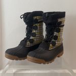 J.Crew  Women’s Snow Boots Grey Yellow Plaid Photo 2