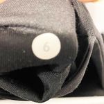 Lululemon  Size 6 Black Athletic Cropped Capri Legging Pull On Photo 2