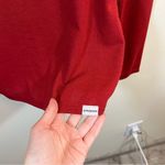 Patagonia ✨ Women’s Red Capilene 2 Long Sleeve Base Layer Top Small Photo 4