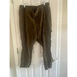 Old Navy Women’s Cargo Barrel Leg Ankle Pants Army Green Size Lg Photo 1