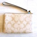 Coach NWOT Corner Zip Wristlet With Heart Print CP436 Light Khaki/Chalk/Pink Photo 2