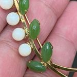 Vintage CC Signed Gold Electroplate Faux Jade Jadeite Pearl Leaf Brooch Photo 4