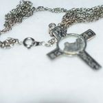 Unique Vintage Vintage Pewter Cross Pendant Round Spring Clasp Silver Tone Chain Link Necklace Photo 3