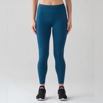 Lululemon Invigorate 7/8 Tight size 6 Photo 1