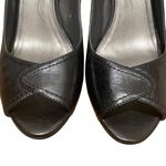 Tahari  Lacey Slingback Peep Toe Stiletto Heel Pumps Black Women Size 11M Photo 4