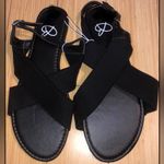 Bobbie Brooks Ladies’ Black Cross Sandals NEW Sz S (5 Photo 1