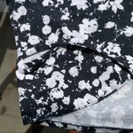 Garage Floral Criss Cross Back Crop Top in Black/White - Large, Short Sleeve Photo 8