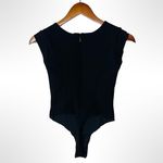 Alieva Black Sleeveless Asymmetrical Neck Bodysuit Workwear Going Out Photo 4