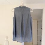 Gap Embroidered Sleeveless Button Down Shirt in Medium Chambray Size M Photo 5