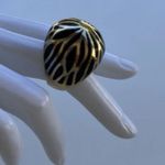 Vintage Enamel Zebra Round Ring Gold Black Women’s Size 6.5” Statement Ring Photo 10