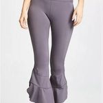 Free People  Movement Starlight Pant Legging Stretch Ruffle Crop Hem Small SP Photo 1