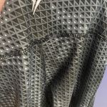 Old navy active capri leggings size medium Photo 2