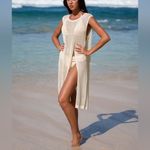 Berlook Beige Round Neck Cover Photo 1