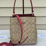 Coach  Khaki Pink Signature SM Town Bucket Bag With Colorblock Signature Canvas Phone Wallet Photo 4